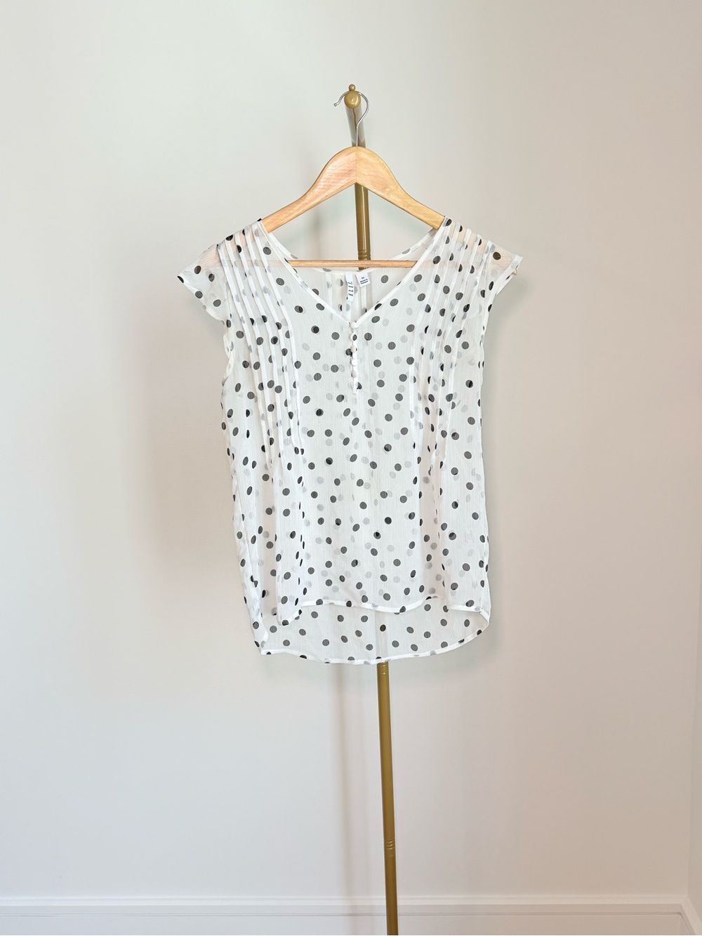 ELLE Polka Dot Flutter Sleeve V-Neck Tank - White/Black XS